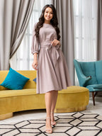 Robe midi femme nouée à la taille, coupe fluide, dix coloris, beige
