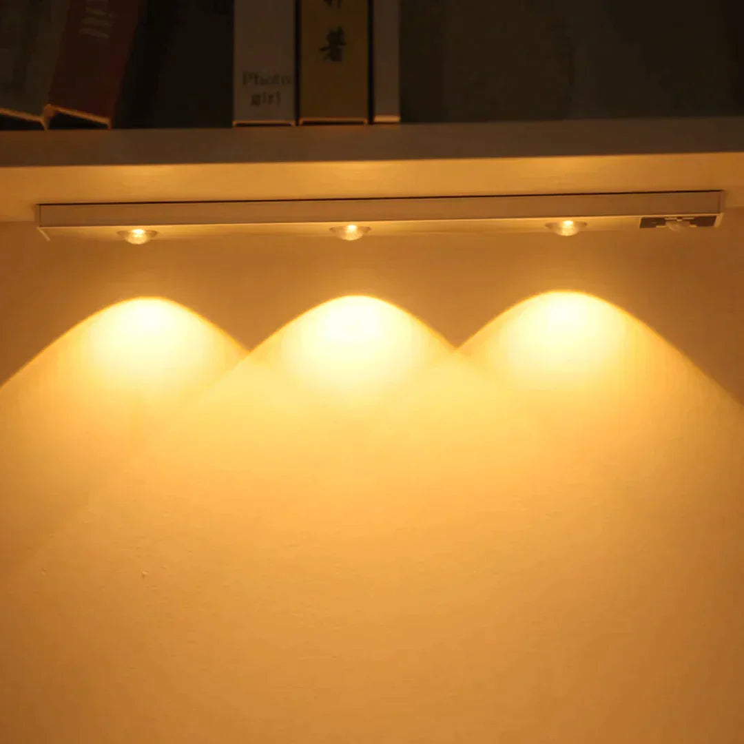 Réglette LED à détecteur de mouvement, fixation magnétique