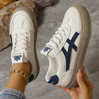 Chaussures orthopédiques femme à semelle rehaussante discrète, bleu