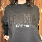 Sweat maman personnalisé, prénoms brodés sur la manche