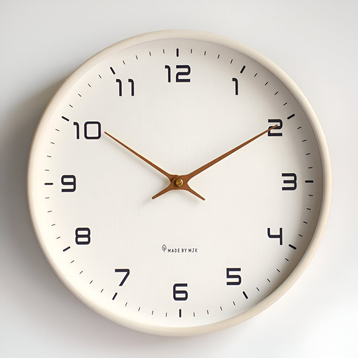 Horloge murale ronde en bois, style scandinave, 25 ou 30 cm, crème