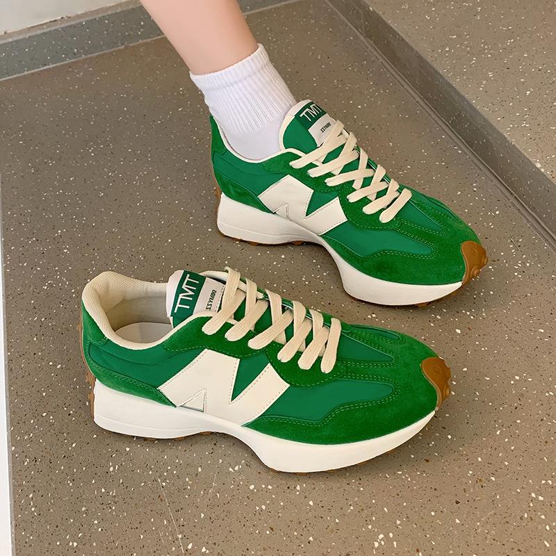 Baskets femme à semelle intérieure matelassée, kaki, vert ou noir