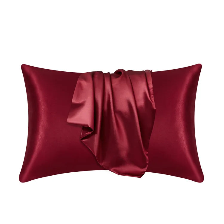 Taie d'oreiller effet soie en polyester satiné, deux formats, rouge