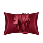 Taie d'oreiller effet soie en polyester satiné, deux formats, rouge