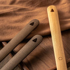 Chausse-pied long en bois à aimant, manche de 55 cm