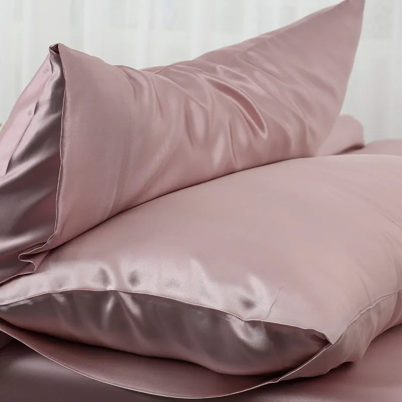 Taie d'oreiller effet soie en polyester satiné, deux formats