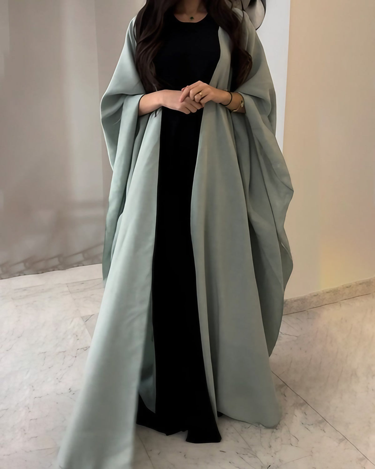 Abaya longue ouverte à manches kimono, vert ou taupe