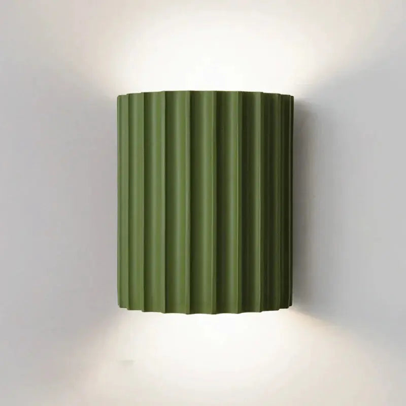 Applique murale LED en résine, format compact 16,5 x 14 x 8 cm, vert