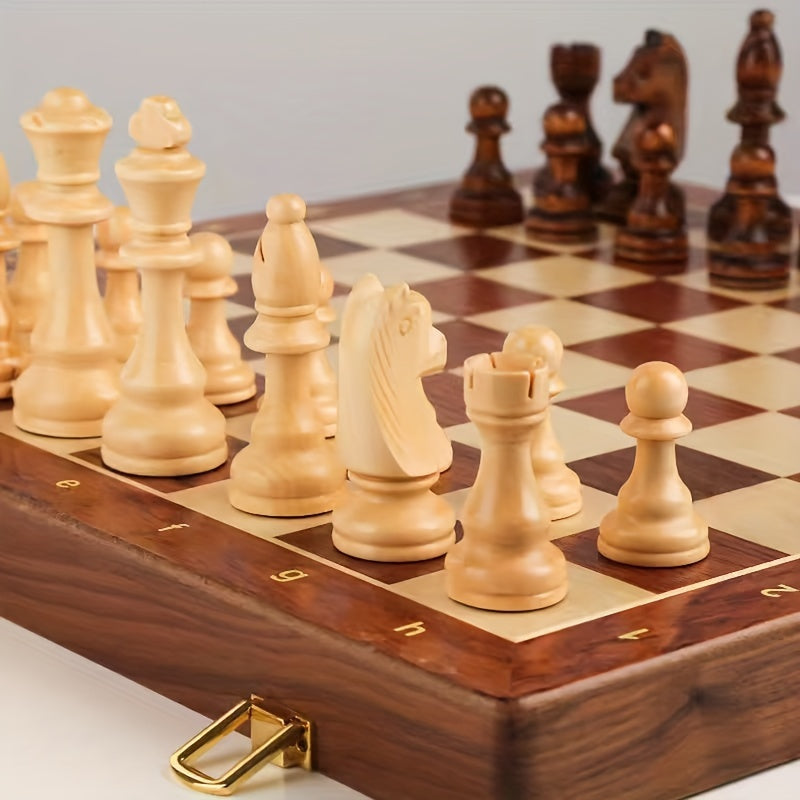 Jeu d'échecs en bois massif, avec deux dames supplémentaires