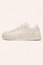 Baskets homme à perforations latérales, blanc ou noir