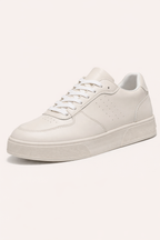 Baskets homme à perforations latérales, blanc ou noir