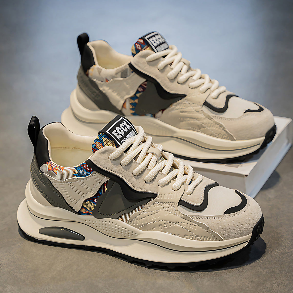 Baskets homme à semelle intérieure matelassée, trois coloris, beige et noir