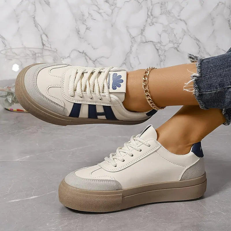 Baskets femme confortables, coloris bleu ou marron, du 36 au 42