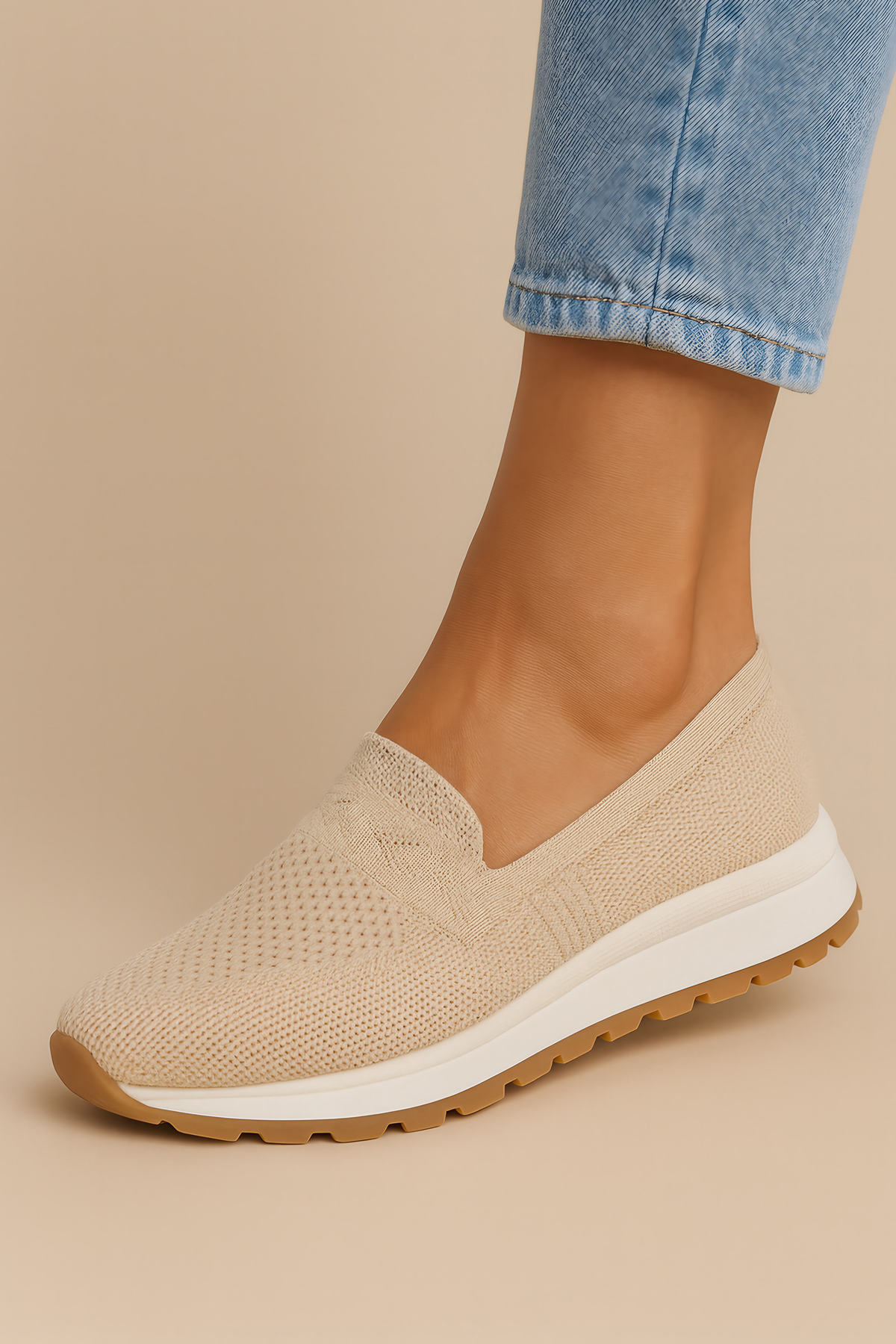 Baskets sans lacets femme, semelle antidérapante, quatre coloris, beige
