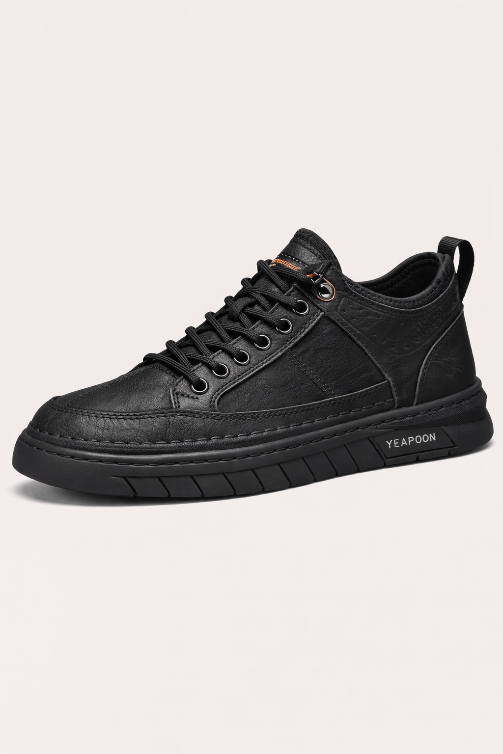 Baskets homme à finition lisse, noir ou gris, du 39 au 44