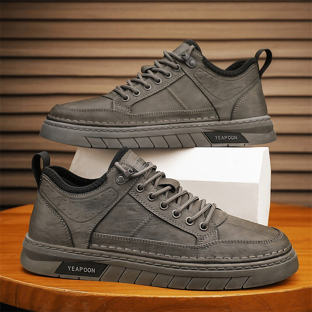 Baskets homme à finition lisse, noir ou gris, du 39 au 44, gris