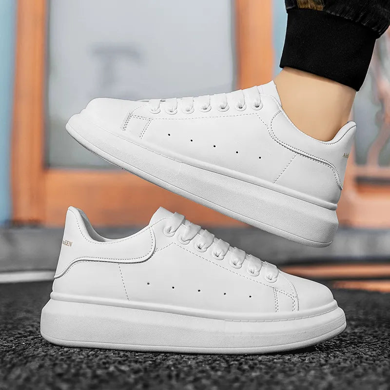Baskets à plateforme mixtes, blanches ou blanc et noir