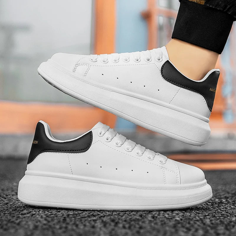 Baskets à plateforme mixtes, blanches ou blanc et noir