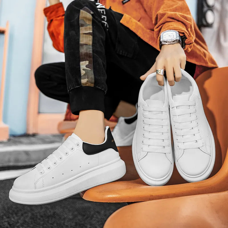 Baskets à plateforme mixtes, blanches ou blanc et noir