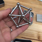 Jeu de construction aimanté, bâtons et billes, de 63 à 189 pièces
