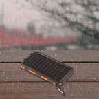Batterie externe solaire 10 000 mAh, étanche IP65, lampe LED