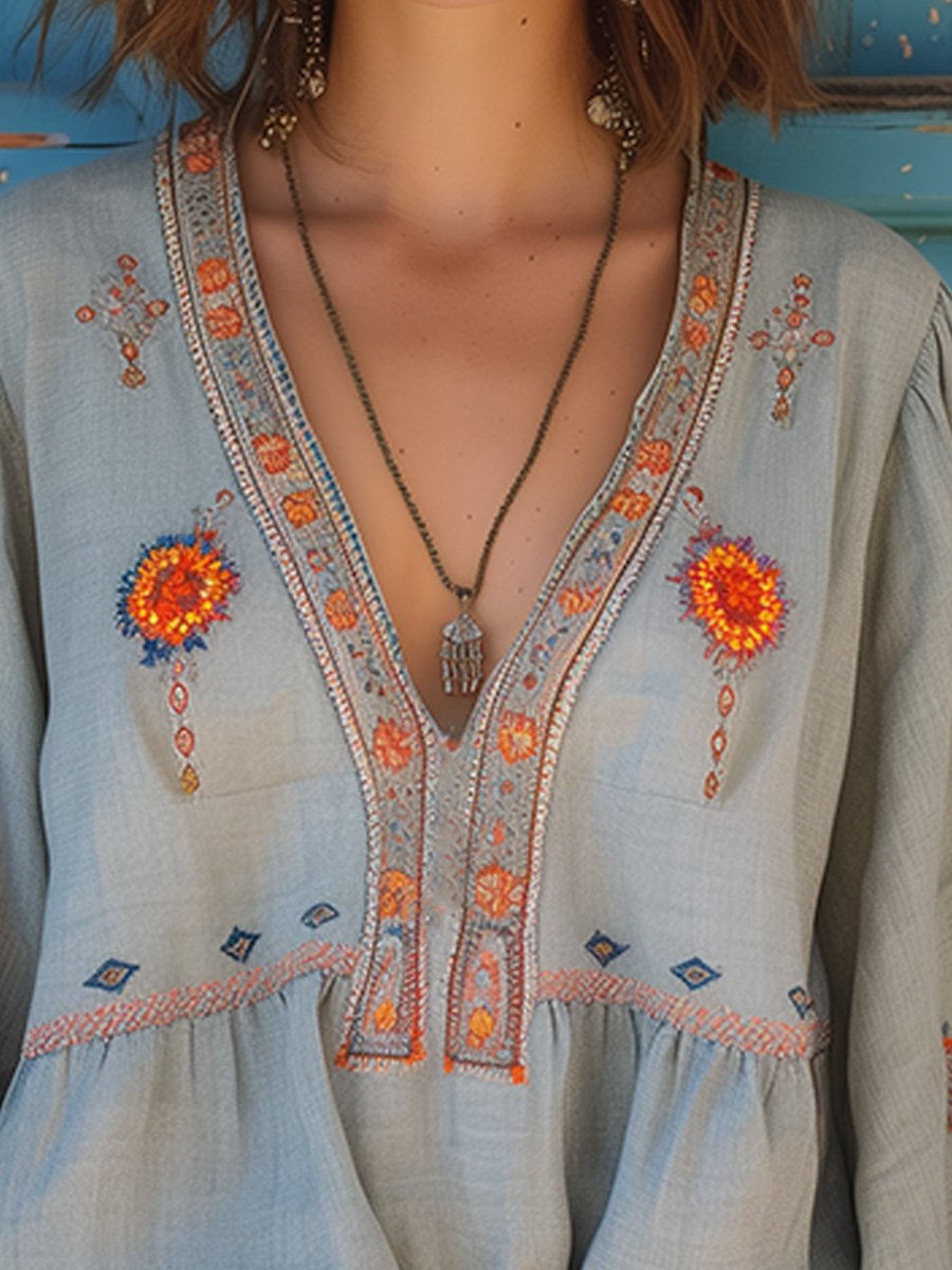 Blouse bohème femme brodée à col V, bleu clair
