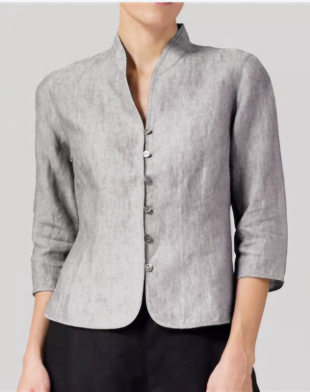 Blouse femme à col montant, manches 3/4 et boutonnage devant, gris