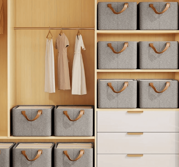 Boîte de rangement pliable pour vêtements, avec poignées