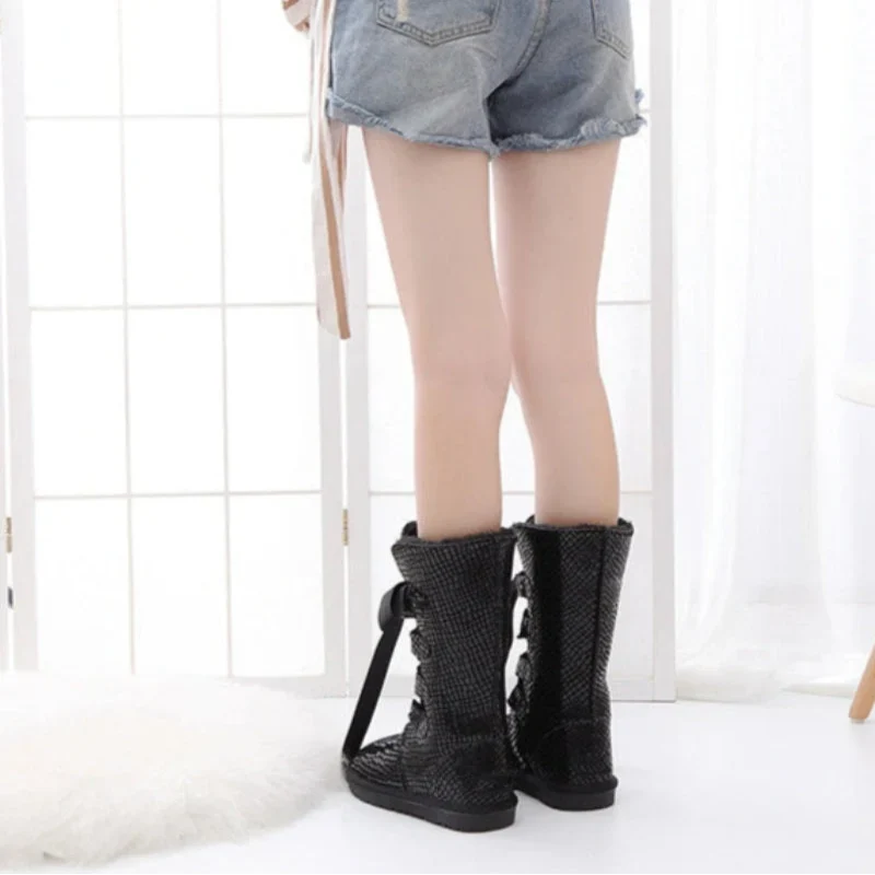 Bottes d'hiver femme montantes à lacets, doublure en laine