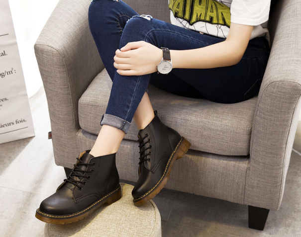 Bottes d'hiver femme à lacets, talon plat de 3 cm