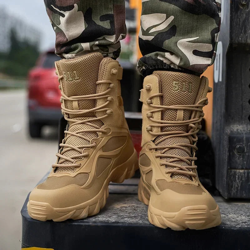 Bottes de randonnée homme tactiques, bout renforcé, sable ou noir