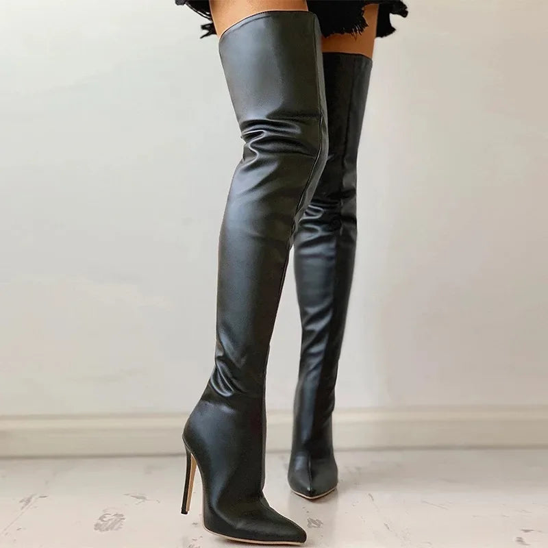 Bottes hautes femme noires au-dessus du genou, talon haut
