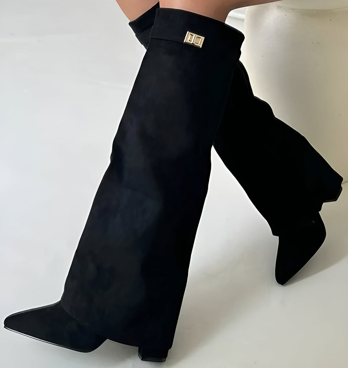 Bottes hautes femme à talon bloc de 8 cm, fermeture éclair, noir suédé