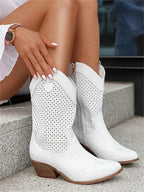 Bottes western femme perforées, talon bloc, bout légèrement pointu
