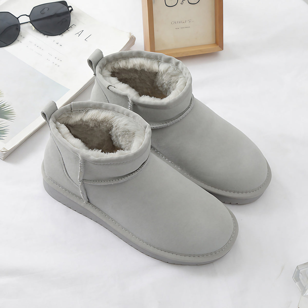 Bottines d'hiver femme doublées, semelle caoutchouc, sept coloris, gris clair