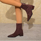 Bottines femme à talon bloc et détails brillants, noir ou marron