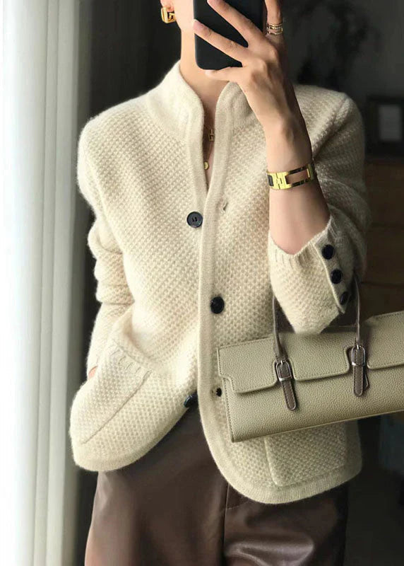 Cardigan femme coupe près du corps, blanc cassé ou marron