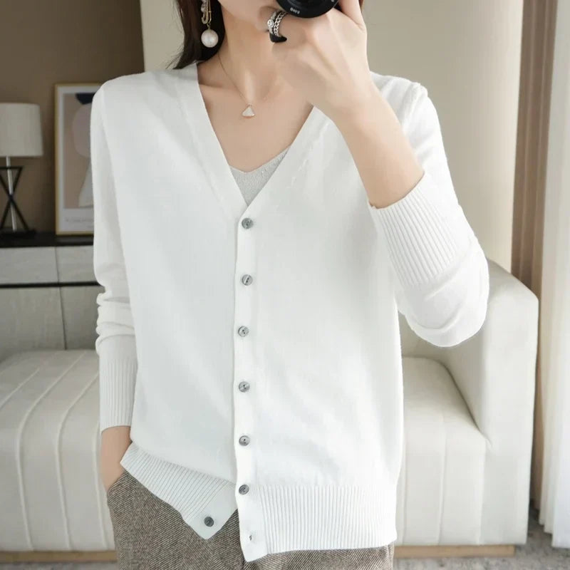 Cardigan femme col V en maille douce, seize coloris
