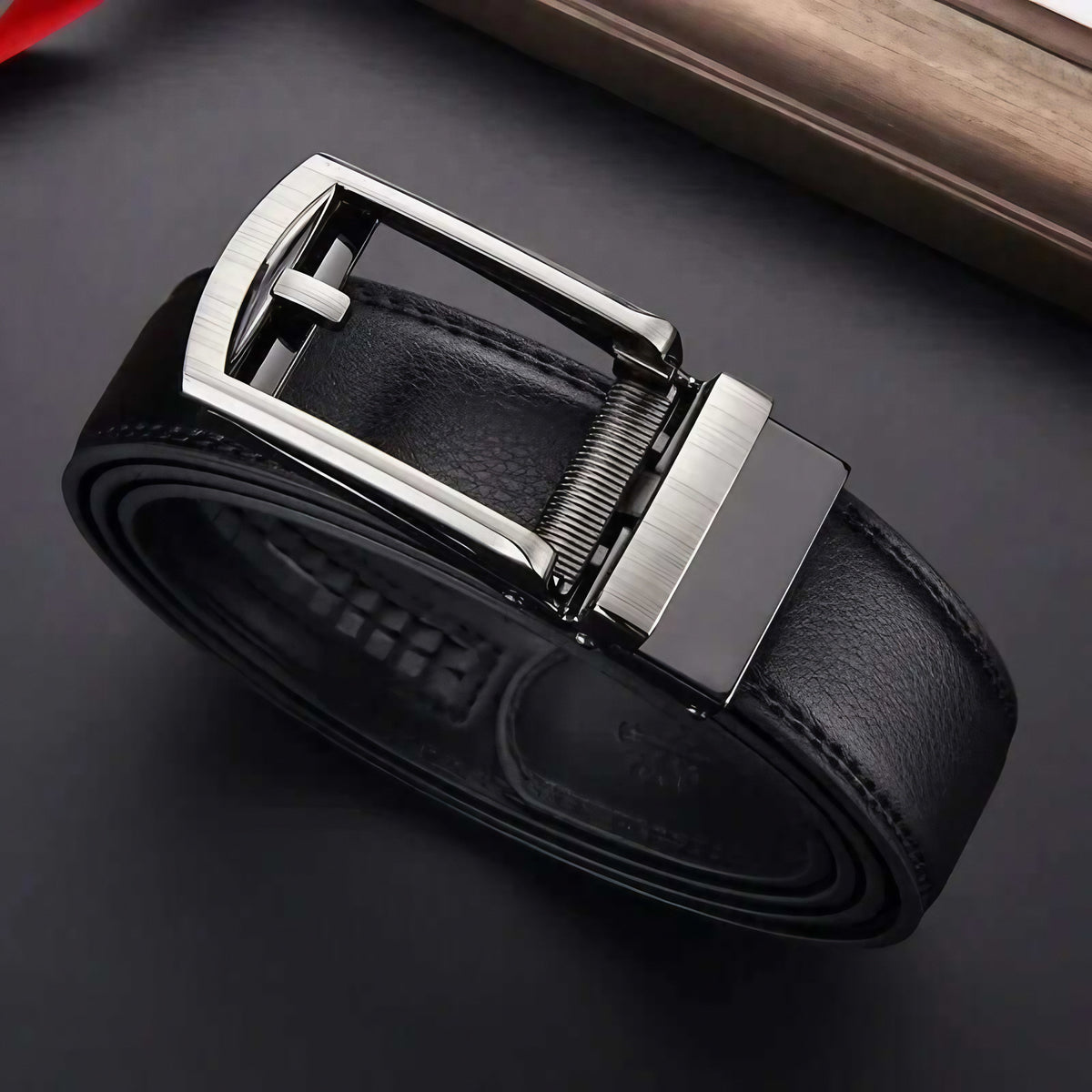 Ceinture homme sans trou à boucle magnétique, noir ou marron