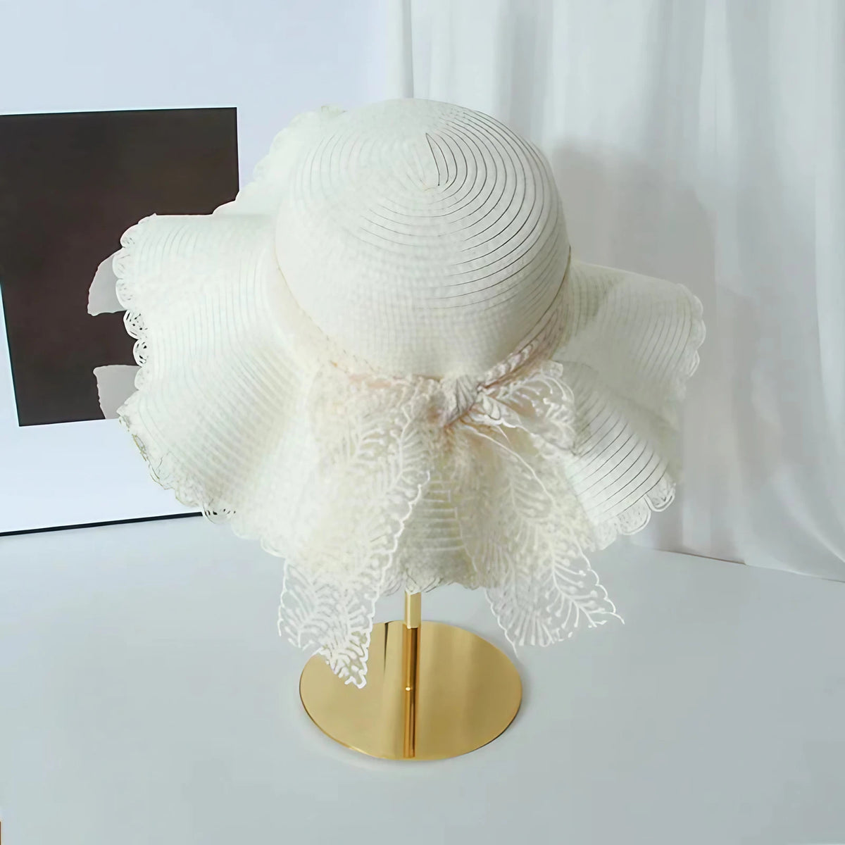 Chapeau d'été femme à dentelle, bord de 8 cm, quatre coloris, blanc