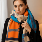 Écharpe d'hiver femme en maille ample, reflets brillants discrets, bleu