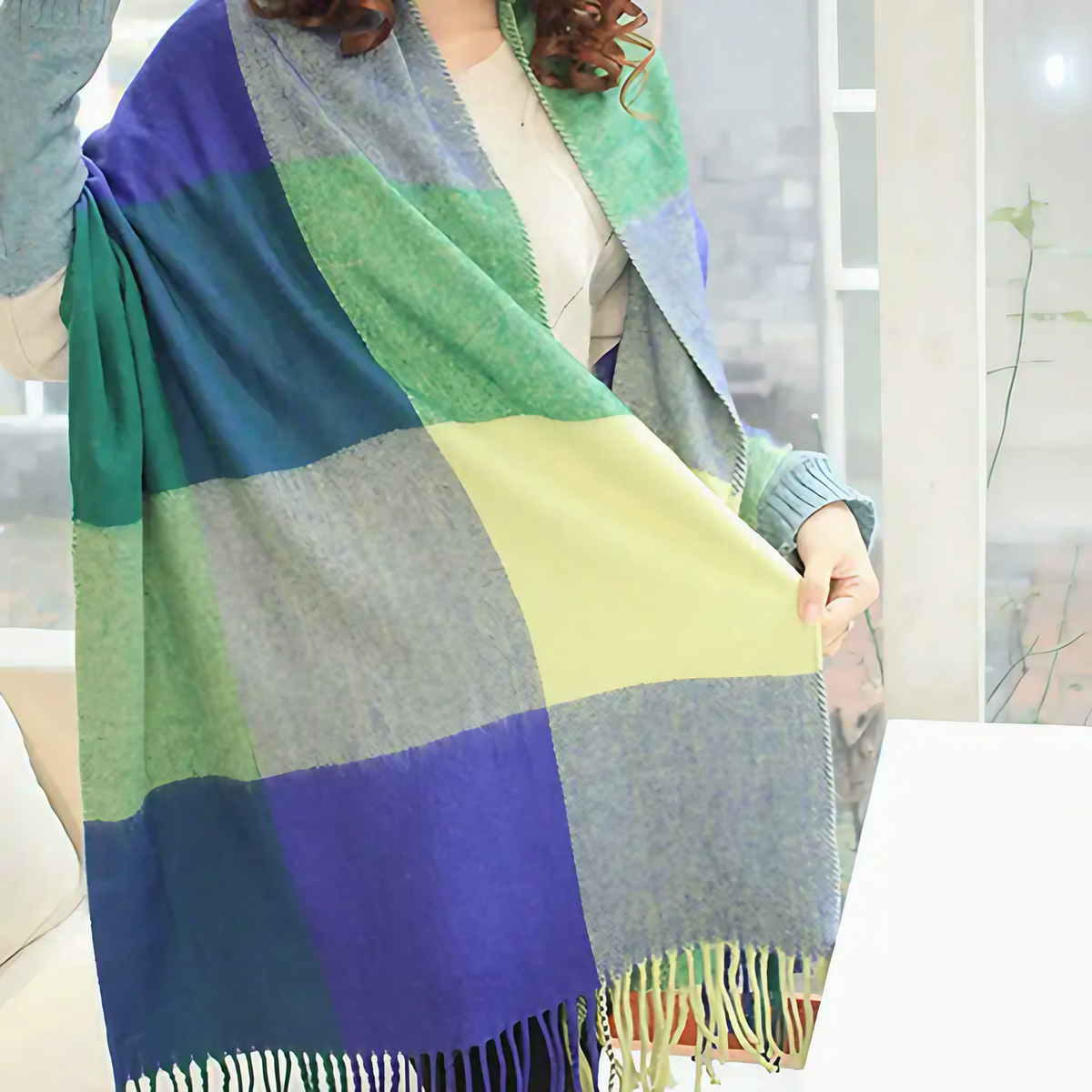 Écharpe femme d'hiver 180 x 30 cm, dix coloris, jaune clair