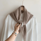 Écharpe triangle femme 110 x 38 cm, onze coloris, marron clair