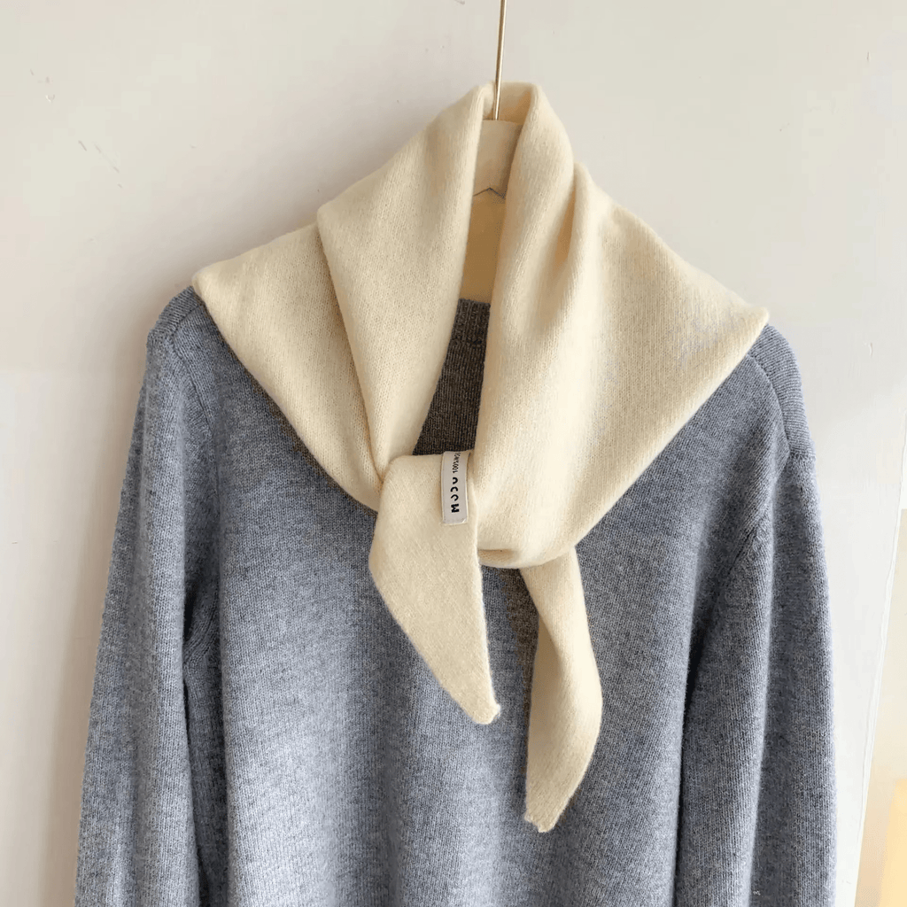 Écharpe triangle femme 110 x 38 cm, onze coloris, beige