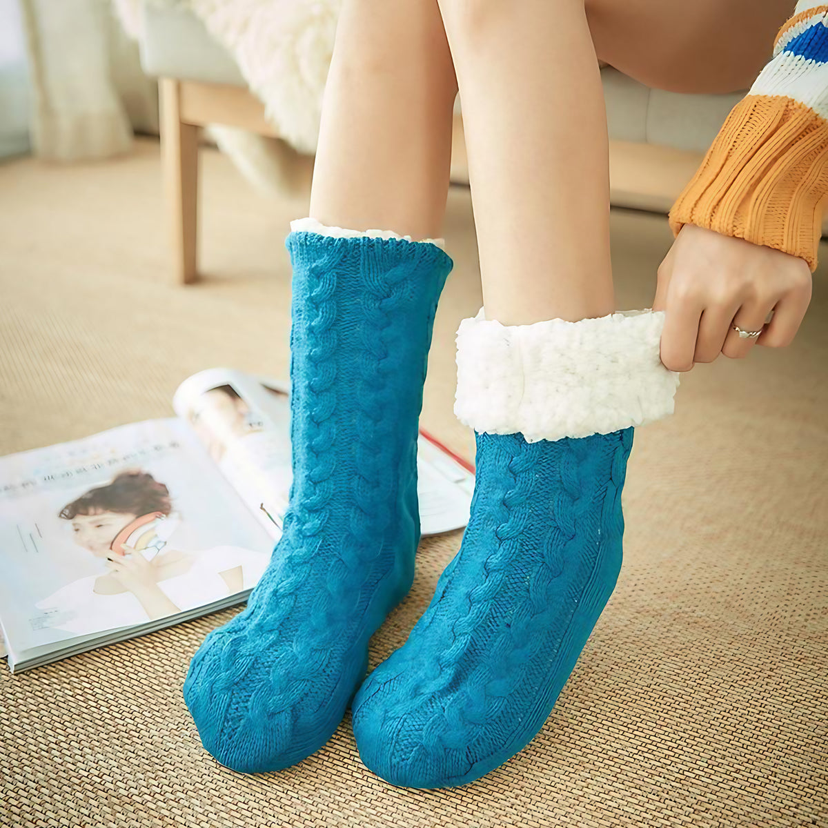 Chaussettes d'intérieur femme à semelle antidérapante, revers doux, bleu marine