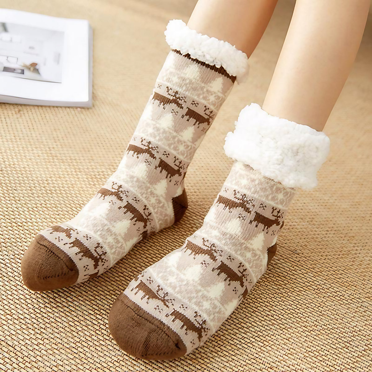 Chaussettes d'intérieur femme à semelle antidérapante, revers doux, marron