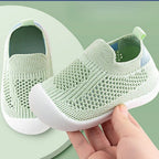 Chaussures bébé en maille à semelle souple, premiers pas, vert