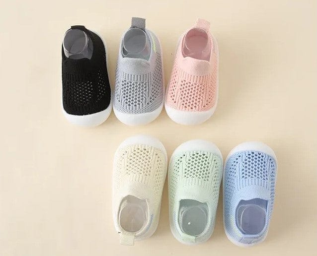 Chaussures bébé en maille à semelle souple, premiers pas