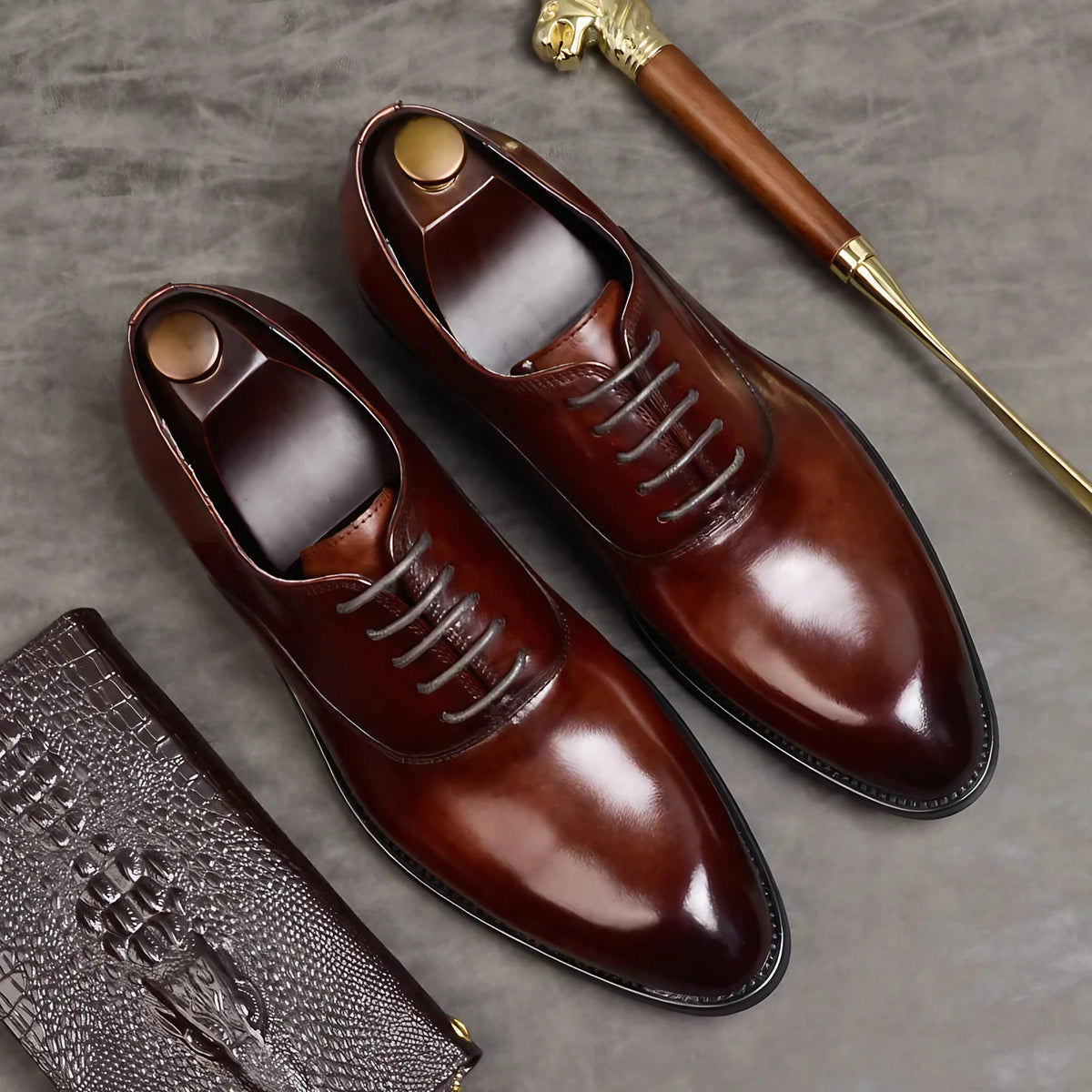 Chaussures habillées homme classiques, marron ou noir, marron