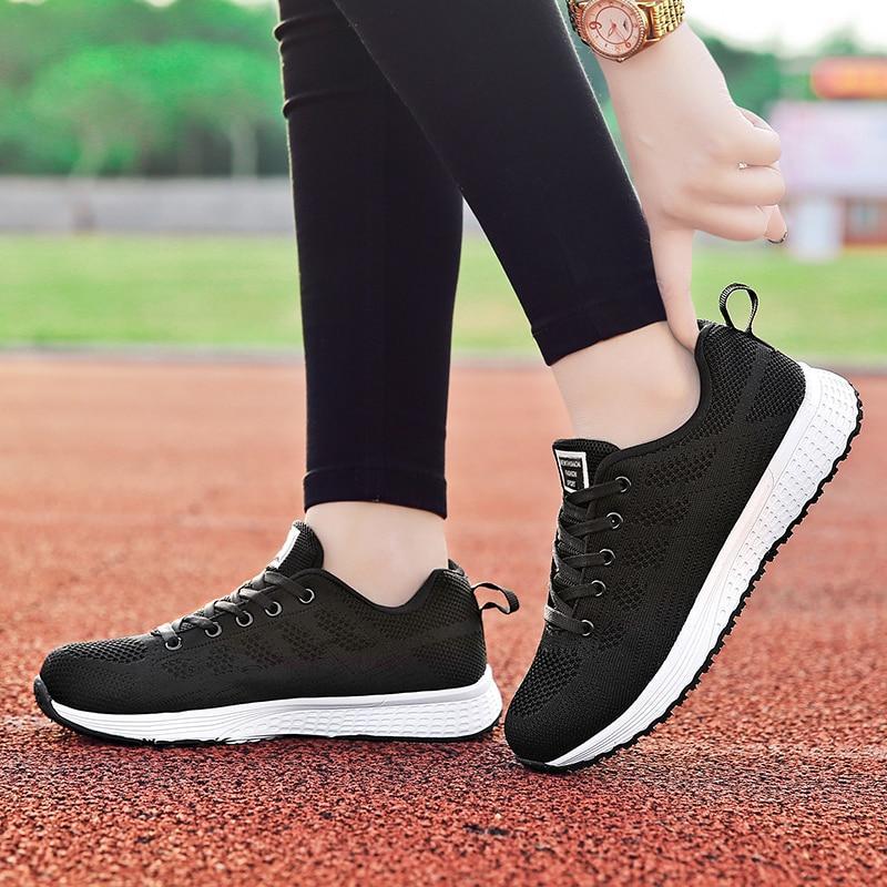 Chaussures de marche femme à enfiler, tige à la cheville